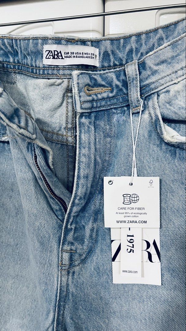 Zara Mom Pants (Category: Jeans) located in San Juan City. Submitted by kriszy_coo (Listing ID 1463266881, Image 3). Description: Made in Bangladesh Size US 6.