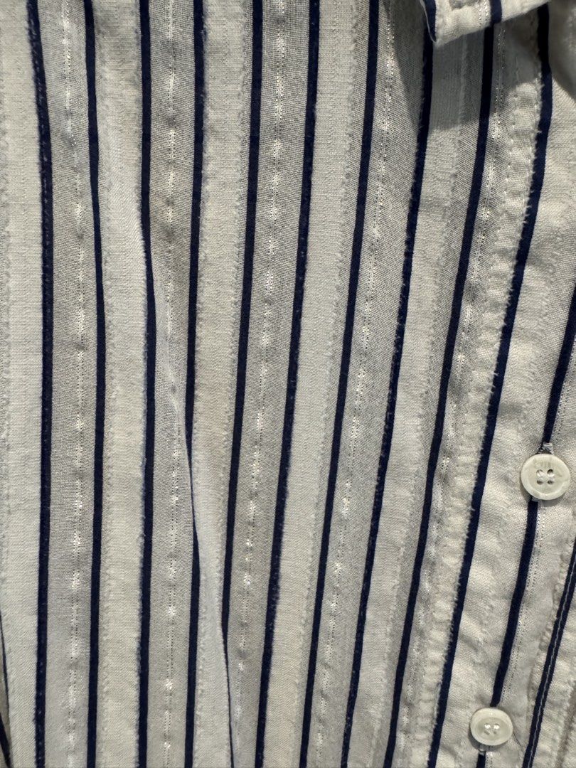 Zara Striped Button-Up Shirt (Category: Shirts) located in Mandaluyong City. Submitted by marshy (Listing ID 1463235921, Image 3). Description: White with navy blue and silver pinstripes .
