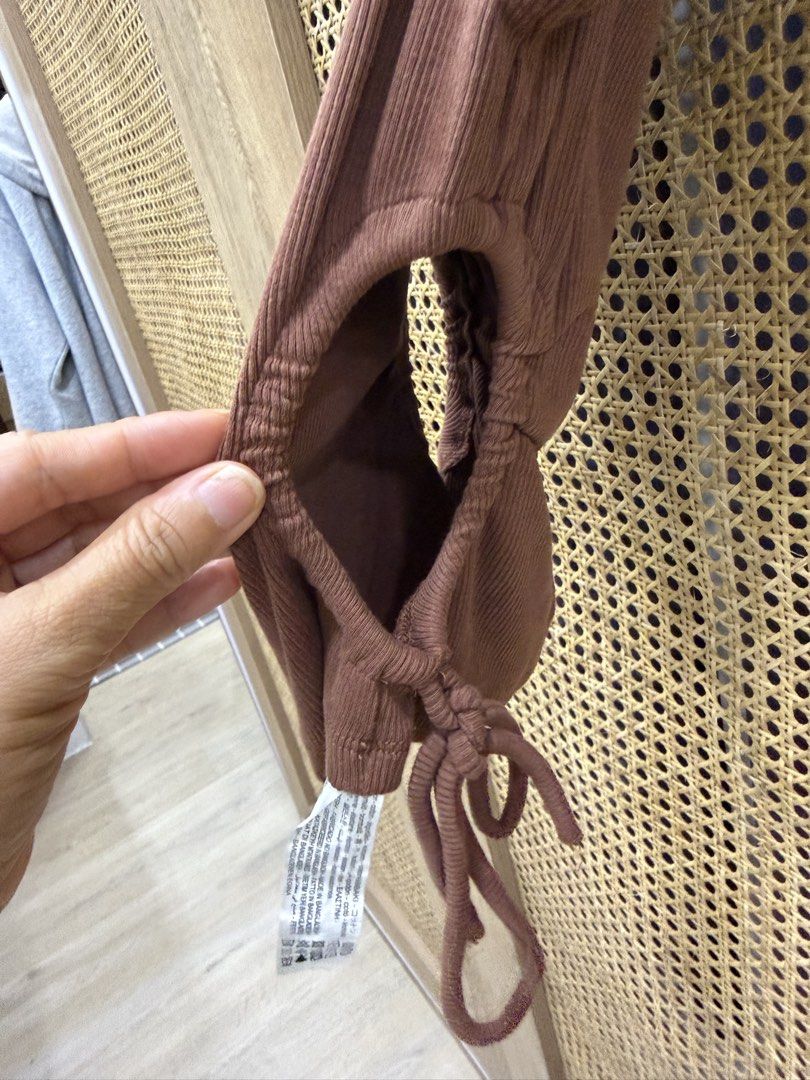 Zara Tank Top (Category: Sleeveless) located in Pasig City. Submitted by jgbeautique (Listing ID 1463261862, Image 3). Description: RFS: not my style anymore.