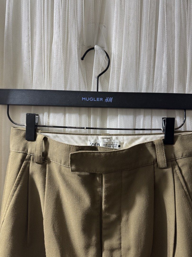 Zara Trouser (Category: Other Bottoms) located in Taguig. Submitted by saintchristian (Listing ID 1463255052, Image 2). Description: .