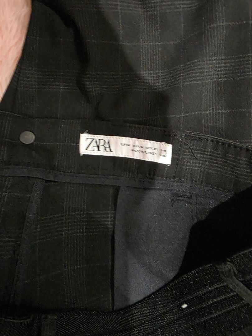 Zara trousers driver pants black checkered (Category: Trousers) located in Manila. Submitted by machoxmatt (Listing ID 1463183062, Image 2). Description: used around 3x size: medium waist: 16 inches (still expandable 1-2 inches) length: 36 inches (altered) mop:bdo/gcash shipping at buyer's expense.