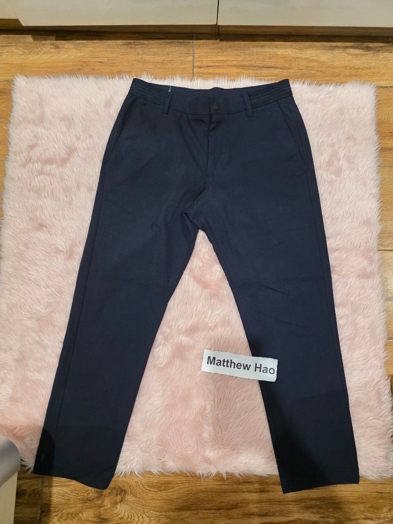 Zara trousers driver pants navy (Category: Trousers) located in Manila. Submitted by machoxmatt (Listing ID 1463183382, Image 1). Description: used 3-4x size: medium waist: 15.5 inches (still expandable 1-2 inches) length: 36 inches (altered) mop:bdo/gcash shipping at buyer's expense.