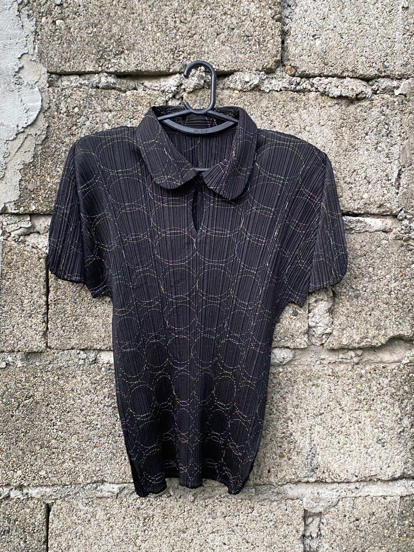 100% authentic Geometric Pleats Please (Category: Tshirts & Polo Shirts ) located in Manila. Submitted by beamaicle (Listing ID 1463528484, Image 1). Description: 100% authentic Pleats Please with All over patterns 🔥 details: see comsec 👀 Start: 1,500 current: 2,100 Minimum Increment: 50, 100, or higher Lock/Claim: see below ⬇️ Condition: Excellent/Brand New/As new ~~~~~~~~~~~~~~~~~~~~ 📌 BIDDING RULES (MUST BE STRICTLY FOLLOWED) • Anonymous bi