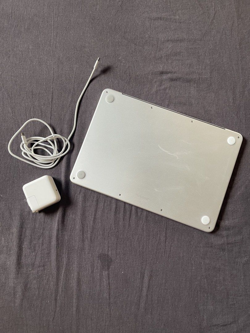 13-inch MacBook Neo (Category: Laptops & Notebooks) located in Manila. Submitted by gemfinderph (Listing ID 1463409654, Image 2). Description: 🍎 FOR SALE: 13-inch MacBook Neo 💻 MacBook Neo 13-inch ✨ Color: Silver 💾 Storage: 256GB 🧾 SRP: ₱49,990 Condition: Very good / lightly used 📦 Inclusions: MacBook Neo + charger only 📍 Location: Sta. Cruz, Laguna 🛵 Pick-up / Grab / Lalamove available 💸 Delivery/pick-up fare shouldered by buyer.