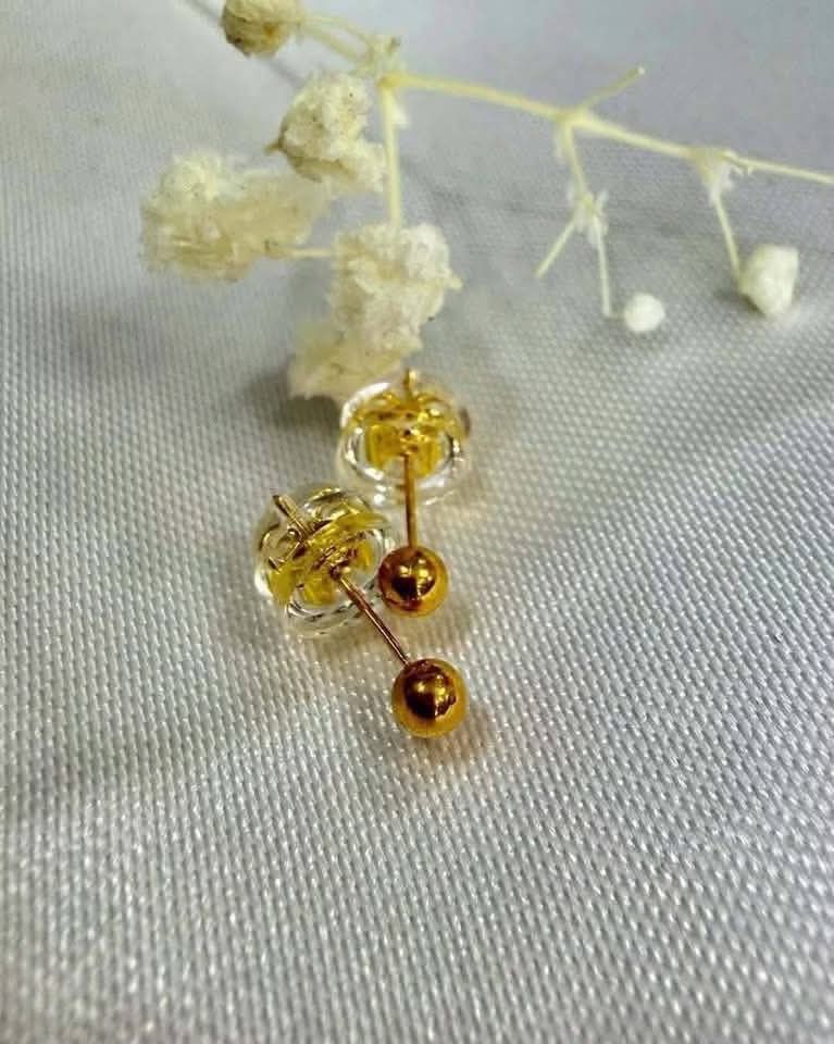 18K Saudi Gold 3mm Ball Stud Earrings (Category: Earrings) located in Caloocan City. Submitted by cheskhaionlinestore2.0 (Listing ID 1463371373, Image 3). Description: 18K Pure Saudi Gold Ball Stud Earrings ₱2150 only 📌 🍒 Pawnable/ Nasasangla💯 🍒 Brandnew 💯 🍒 Ship via JNT/ LBC 🍒 Lalamove for same day delivery 🍒 We accept COD COP with downpayment to avoid cancellation of orders ⚡ How to Order? Please feel free to message us directly 🙏🏻 Ch