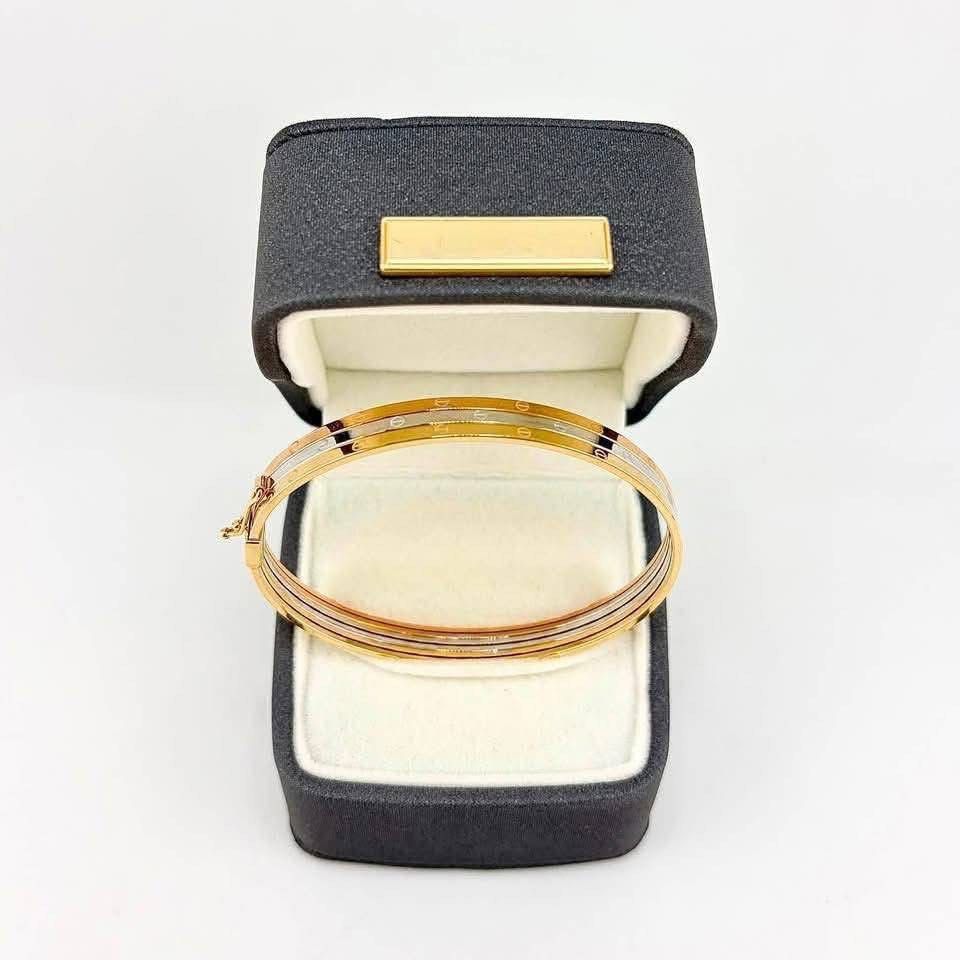 18k Saudi Gold Tricolor Bangle (Category: Bracelets) located in Cabuyao City. Submitted by whatellawore (Listing ID 1463429749, Image 2). Description: size 16cm 5.2g.