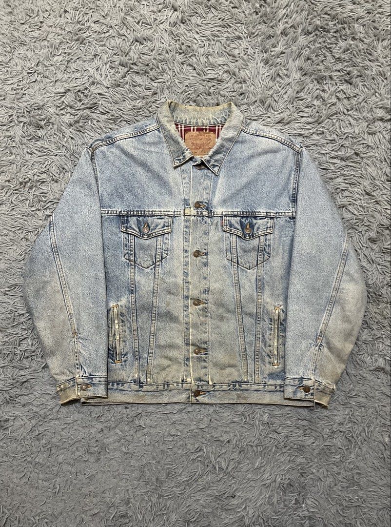 1990s Distressed Levi’s Flannel Lined Denim Trucker Jacket (Category: Coats, Jackets and Outerwear) located in Baguio. Submitted by feelathome (Listing ID 1463378593, Image 1). Description: 1990s Distressed Levi’s Flannel Lined Denim Trucker Jacket Tag size: XL Width: 28 Length: 29 Shoulder: 23 Sleeves: 25 Distressed, stained 1,450php Free nationwide shipping. Read the description and check all photos carefully before buying. If you have any ques