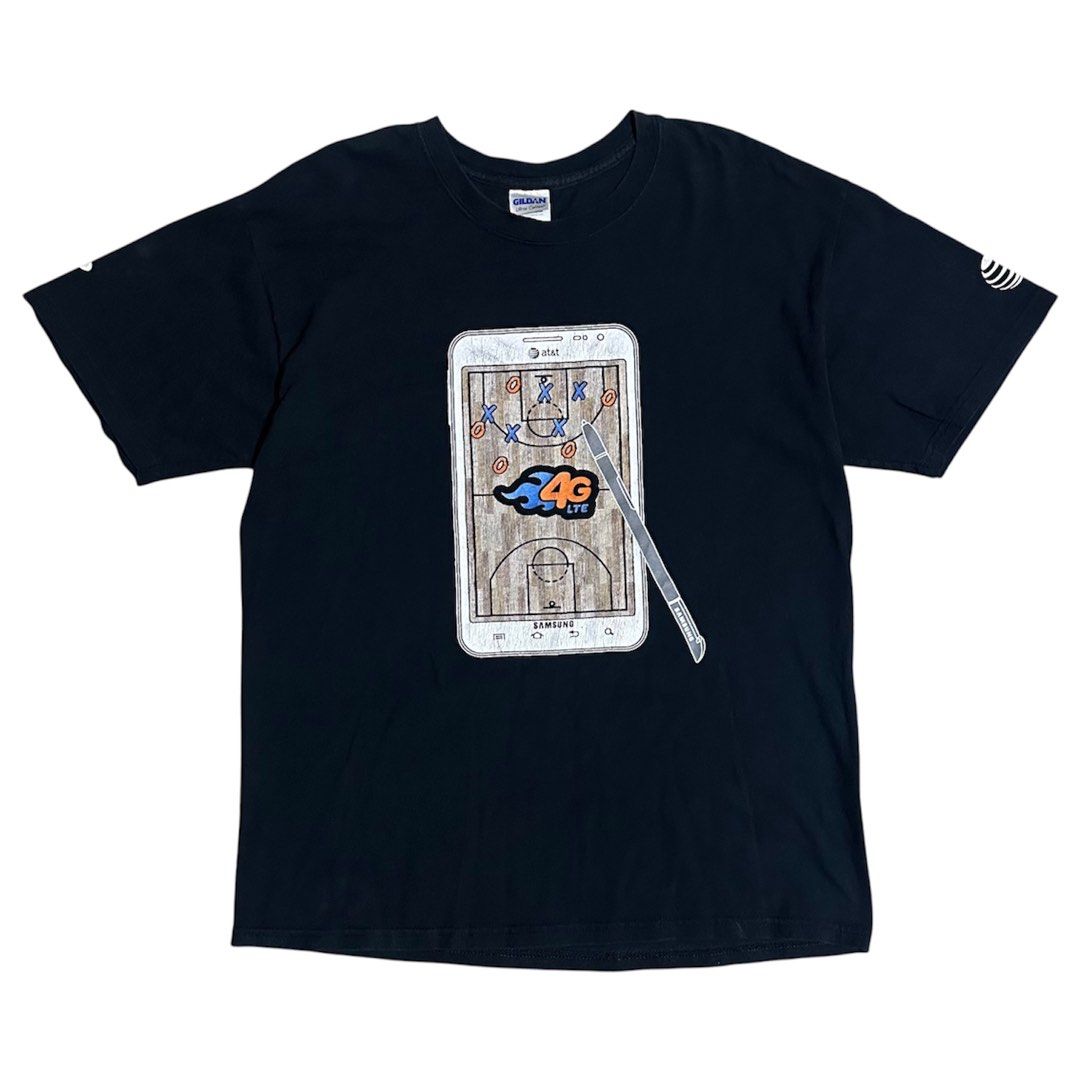 2011 Samsung Galaxy Note AT&T Promo Vintage Tech Tee (Category: Tshirts & Polo Shirts ) located in Angeles City. Submitted by stalegarments (Listing ID 1463333551, Image 1). Description: 2011 Samsung AT&T 4G LTE Vintage Promotional Tech Shirt - tagged L - measures 28” x 21” - Gildan Ultra Cotton tag - has removable stains at the back (see pics) - paint cracks on the graphic - add shipping fee.