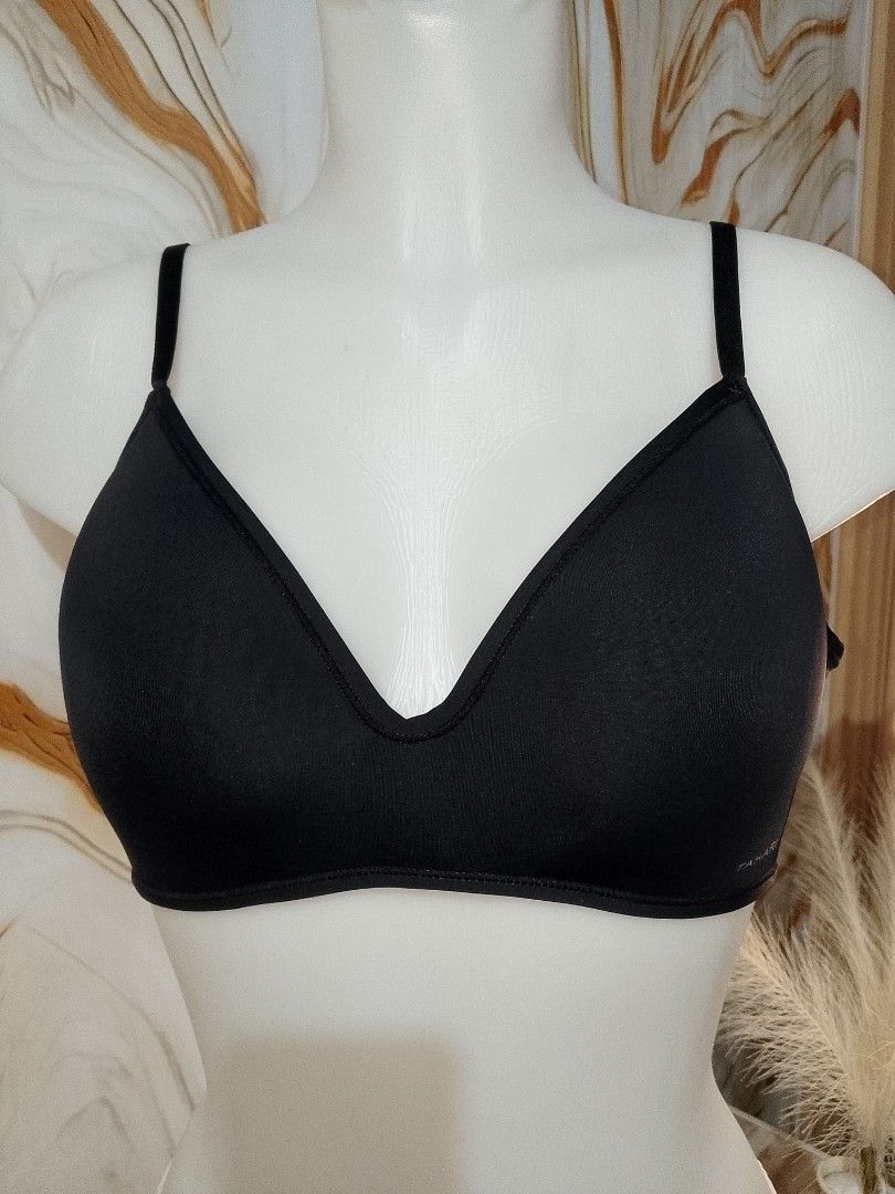 38c tahari black nonwire padded bra (Category: Undergarments & Loungewear) located in Manila. Submitted by truecrystal-1407 (Listing ID 1463476974, Image 1). Description: .