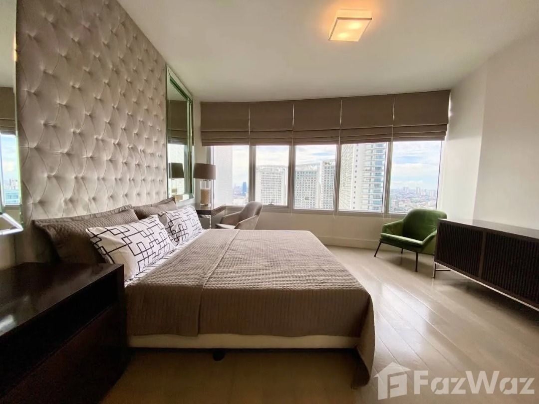 3 Bedroom Condo for rent at Kirov Tower Prosecenium (Category: Apartments & Condos) located in Makati City. Submitted by propertyproph (Listing ID 1463386172, Image 2). Description: 🌆 Kirov Tower Proscenium – Luxury 3BR for Rent ✨ Experience spacious Rockwell living in a beautifully furnished 241 sqm residence with elegant interiors and two parking slots. 📍 Kirov Tower, Proscenium at Rockwell, Makati 💰 ₱250,000/month 📐 241 sqm 🛏️ 3 Bedrooms 