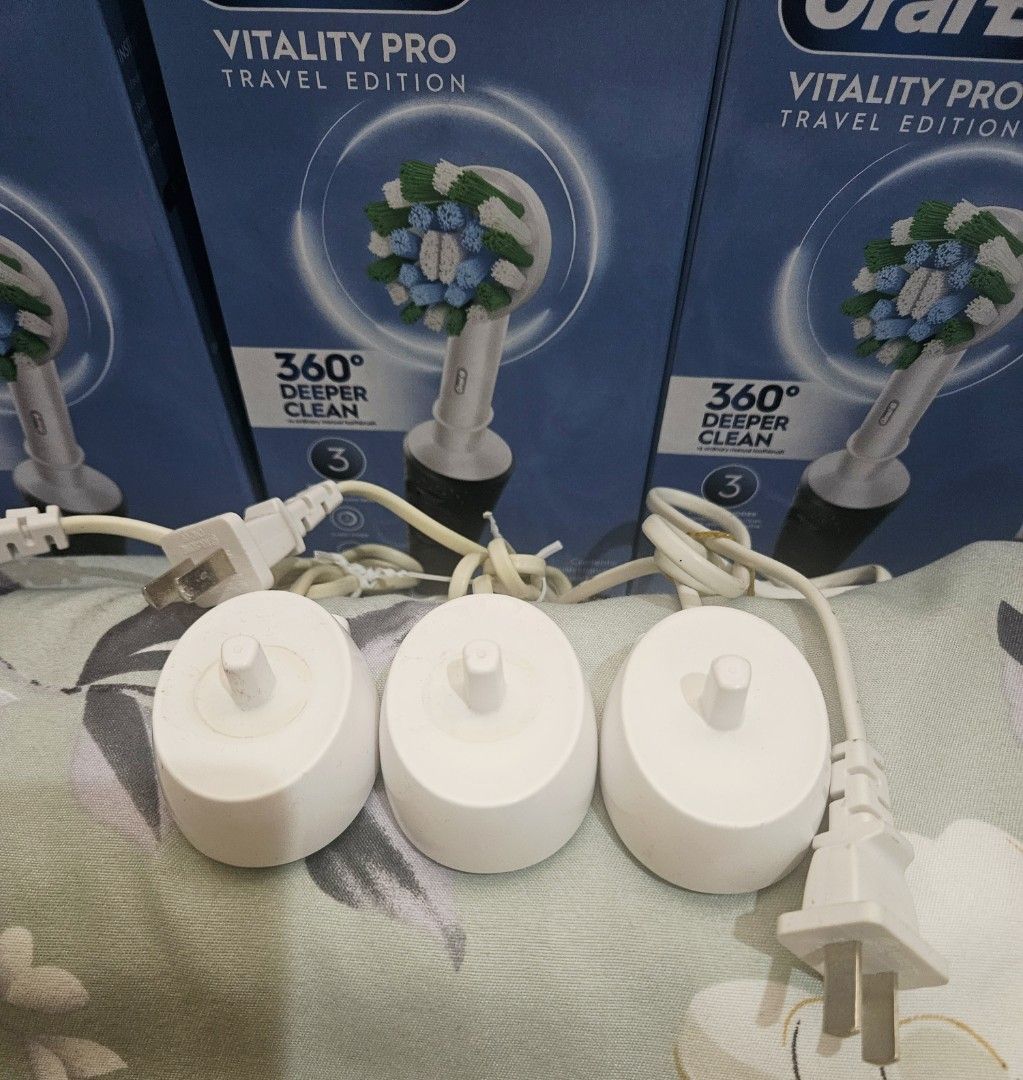 3 pcs Oral-B Electric Toothbrush (Category: Oral Care) located in Santa Rosa. Submitted by deetoledo (Listing ID 1463552261, Image 2). Description: -Selling our preloved electric toothbrush - Colors: Blue, Teal, Purple - Features 360° deeper clean technology - Includes 3 charging bases and cords - Ideal for travel or for the whole family - Bundle Sale P2,000 - Buy per Piece P1,000 Flaw: Back Dirt.