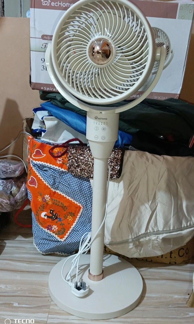 3D CIRCULATION FAN (Category: Fans) located in Baguio. Submitted by hayatihabi23287 (Listing ID 1463328767, Image 1). Description: EcHome Air circulation fan brand new rotation up and down,left to right table or floor fan yours at 3000 pesos.