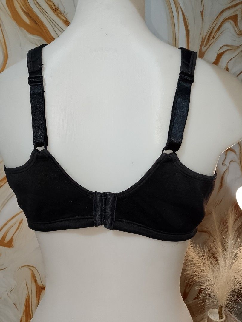 40d Playtex nonwire not padded bra double lining (Category: Undergarments & Loungewear) located in Manila. Submitted by truecrystal-1407 (Listing ID 1463478784, Image 3). Description: .