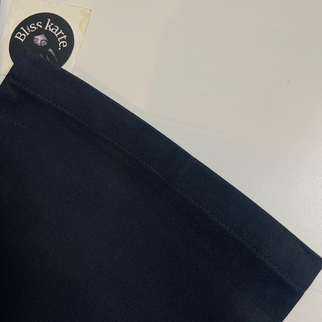 874 NAVY BLUE PANTS (Category: Chinos) located in Taguig. Submitted by _blisskarte_ (Listing ID 1463452941, Image 3). Description: • width: 36 • length: 44.5 • leg opening: 9 📍Guadalupe Cembo, Taguig 🚚Via J&T / Lalamove / Meet-up.