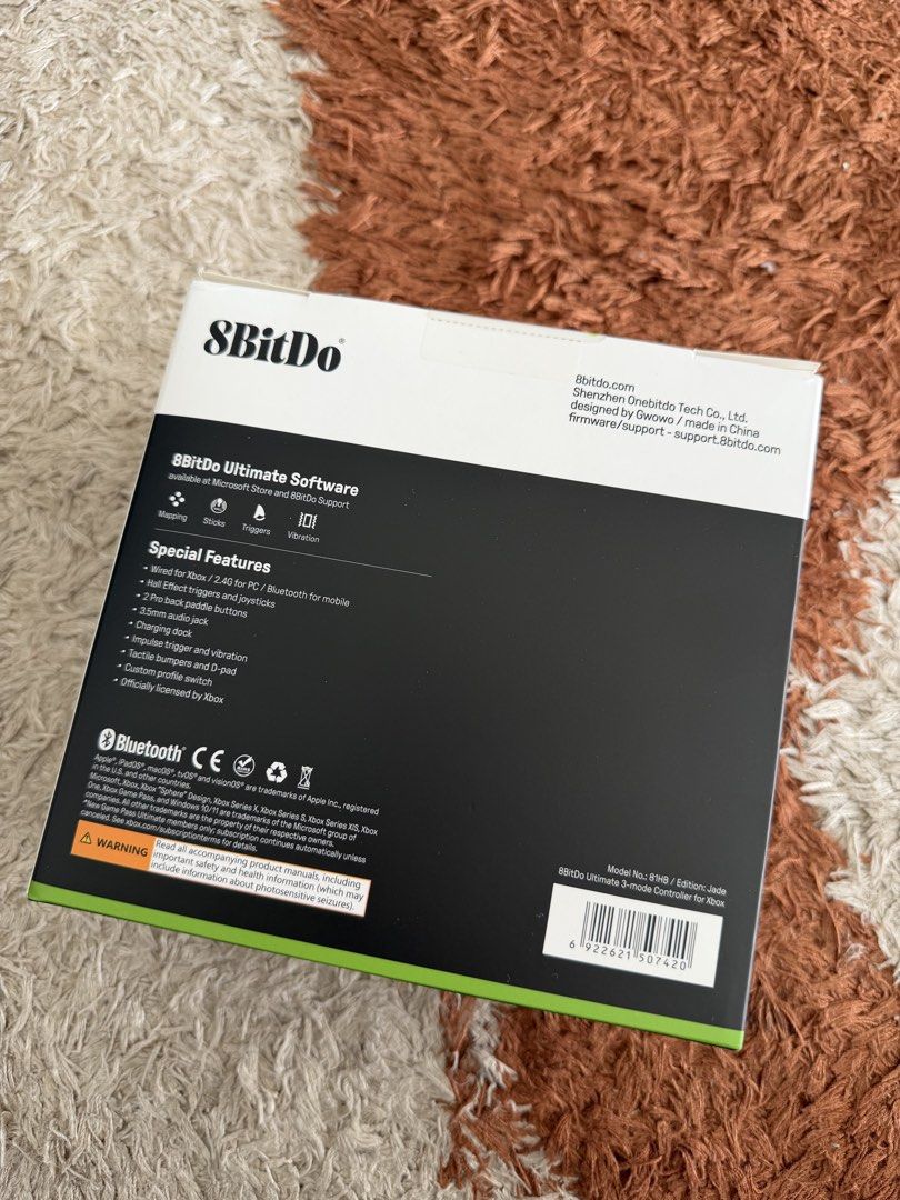 8BitDo Ultimate Controller Jade (Category: Controllers) located in Kuala Lumpur. Submitted by pauljualbeli (Listing ID 1463377235, Image 2). Description: - 8BitDo Ultimate Controller in Jade - Works with Xbox, PC, and Mobile via Bluetooth - Includes Charging Dock, 2.4g Adapter, and Cable - Officially Licensed by Xbox RM189 COD PJ, Bangsar and Midvalley Can pos nationwide Malaysia.