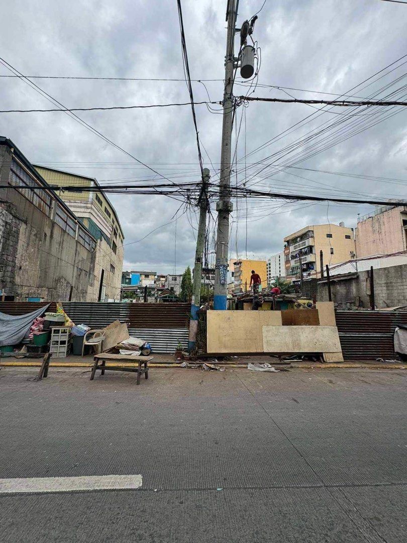 8title all title cleaner (Category: Lot) located in Manila. Submitted by cuabzcua (Listing ID 1463524172, Image 1). Description: FOR SALE::: ✔Great location. ANTONIO RIVERA, TONDO, MANILA ✔LOT AREA: 1,136 Square Meters / 22 Meters Wide ✔NEAR: ↆ Tutuban Center Mall ↆ Tutuban Prime Block ↆ Lucky Chinatown Mall ↆ 999 Mall ↆ 168 Mall ↆ Divi Mall ↆ Dragon 8 Mall ↆ 11/88 Mall ↆ PNR Tutuban Station ✔Clean title❗ ✔Updated All Taxes & Documents❗ ✔Direct T