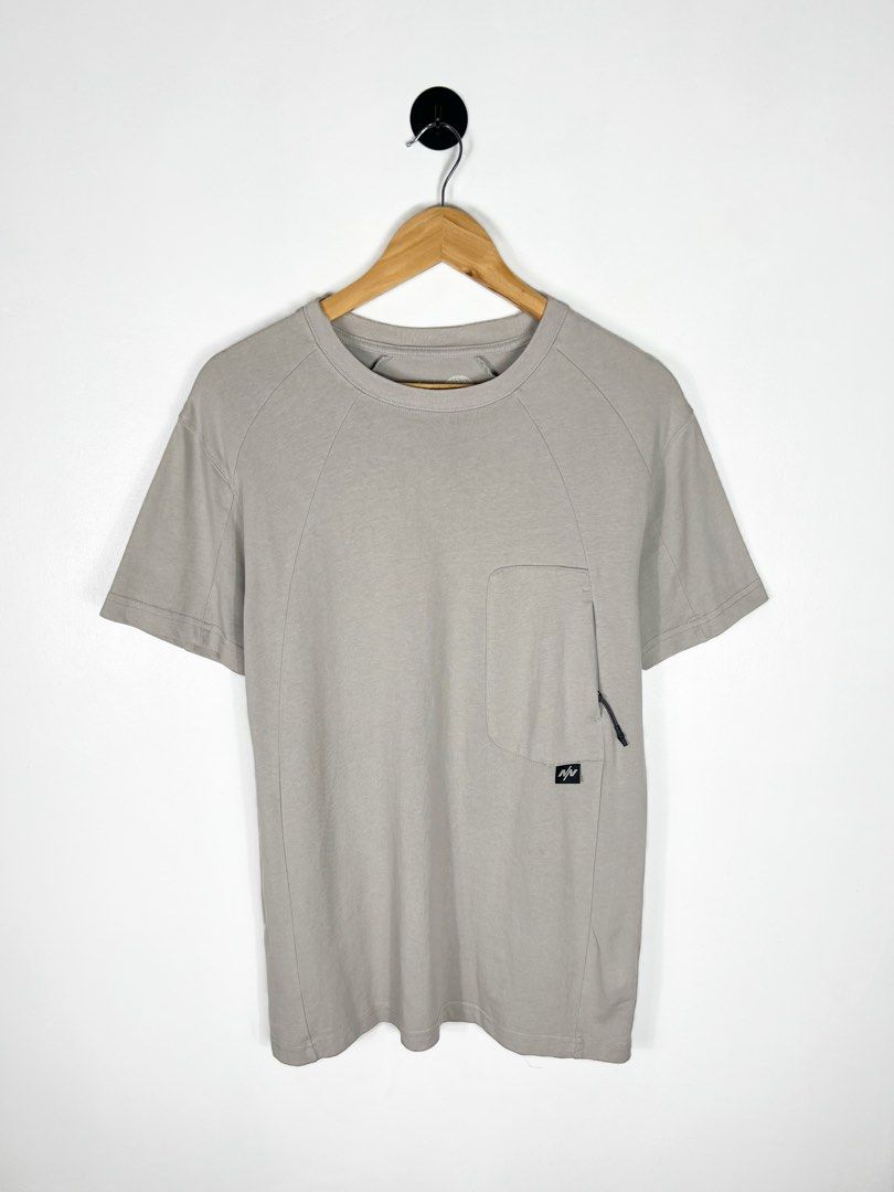 9.9 Pocket Logo Shirt (Category: Tshirts & Polo Shirts ) located in Bacolod City. Submitted by nodaysoff (Listing ID 1463453316, Image 1). Description: Ninepointnine Pocket Logo Shirt - Authentic Measures: 20x29 | Medium Excellent condition No flaws ₱880.