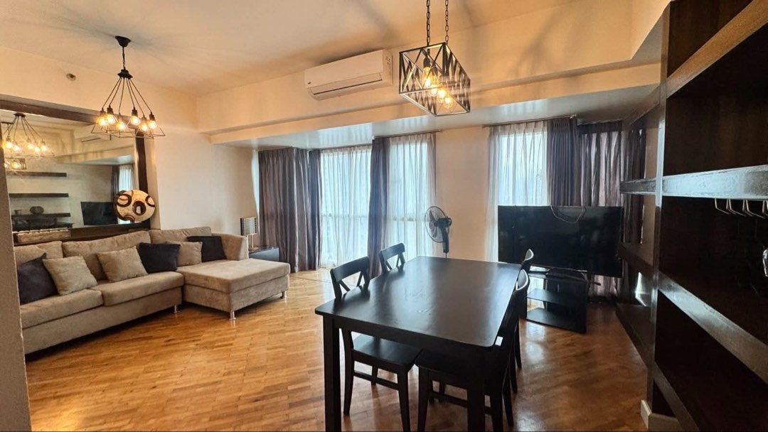 (Category: ) located in . Submitted by millionaire_listings (Listing ID 1379060762, Image 1). Description: .