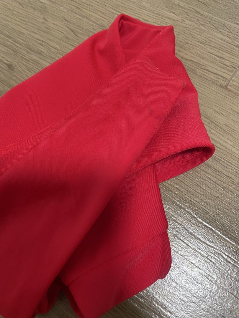 ❤️ SHEIN Red Two-Piece Bikini Set – Size Medium (Category: Bikinis & Swimsuits) located in Bulacan. Submitted by ladyjagged (Listing ID 1463360704, Image 2). Description: Used once * Brand: SHEIN * Size: Medium * Two-piece set – bikini top & matching bottom * Bright red color * Adjustable shoulder straps * Clean, minimalist design * High-cut style bikini bottom.