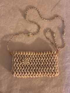 (Category: ) located in . Submitted by another.wear (Listing ID 1463540205, Image 1). Description: .
