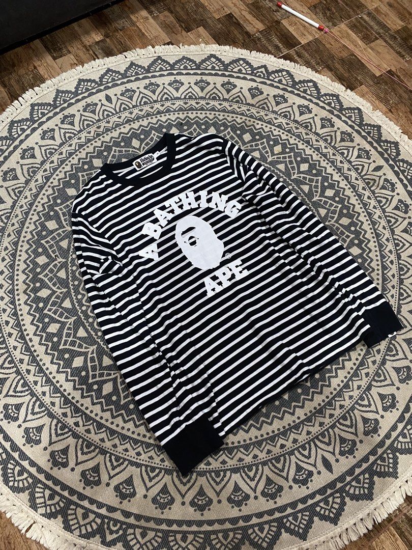 A bathing Ape Long sleeve stripe (Category: Coats, Jackets and Outerwear) located in Manila. Submitted by oddearth_bc6529 (Listing ID 1463404510, Image 1). Description: .