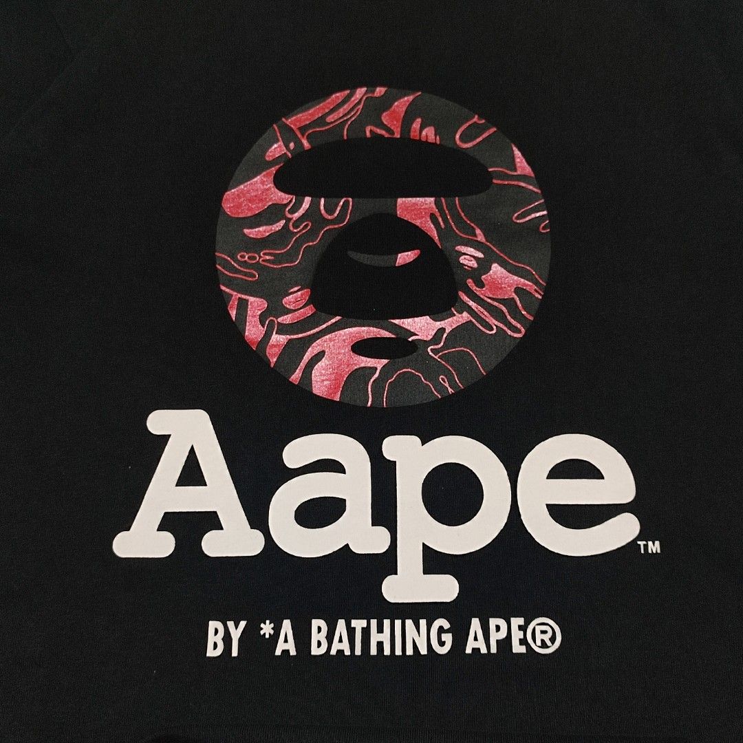 Aape UNVS Moonface Graphic Tee (Category: Tshirts & Polo Shirts ) located in Manila. Submitted by anthonig (Listing ID 1463351132, Image 3). Description: Length: 26 inches Width: 19 inches Price: 500 pesos negotiable Condition: 9/10 Issues: last 2 photos PM if interested or for inquiries Meetups within MANILA only Can do shipping at buyers expense.