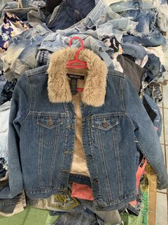(Category: ) located in . Submitted by jaydrakethrift (Listing ID 1463441225, Image 1). Description: .