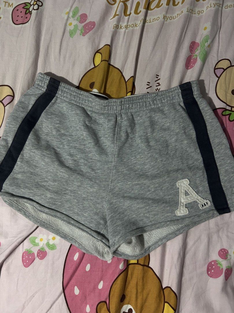Abercrombie shorts (Category: Shorts) located in Baguio. Submitted by jazzyypoopyy (Listing ID 1463466190, Image 1). Description: w26-28.