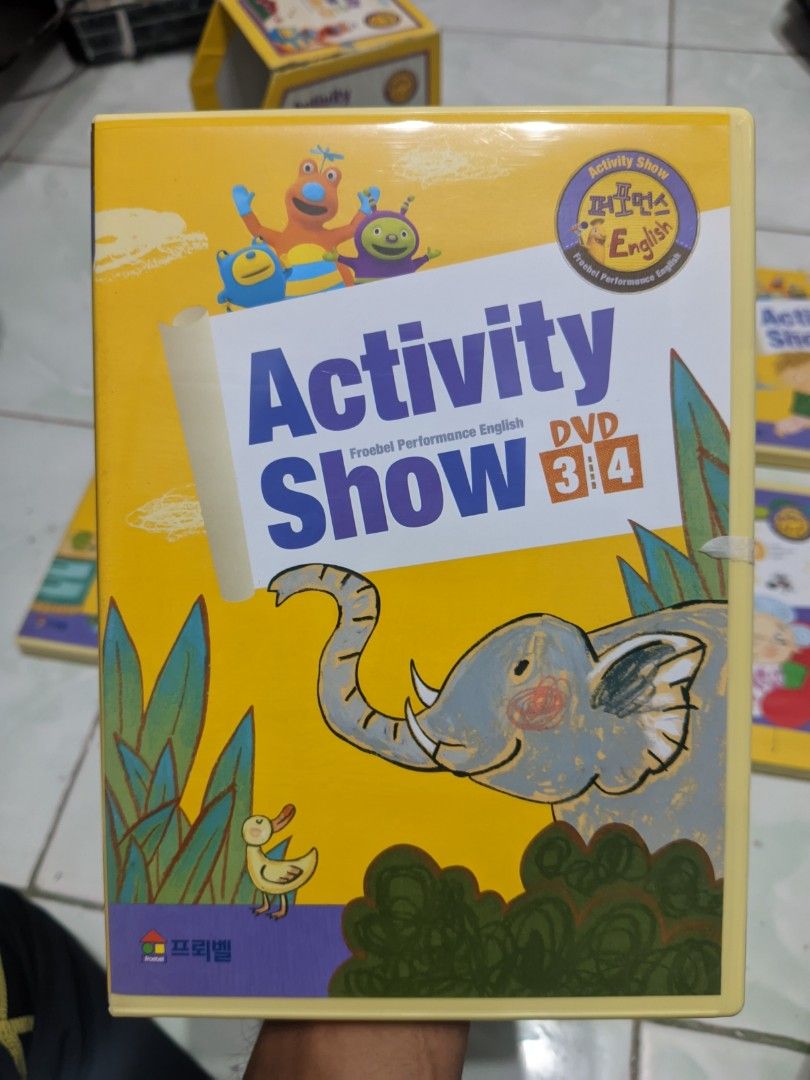 ACTIVITY SHOW & AUDIO CD (FOR CHILDREN) BOX SET (Category: CDs & DVDs) located in Sogod. Submitted by dan_kolektibols (Listing ID 1463340866, Image 3). Description: condition: VG++ makinis mukhang bago made in korea.