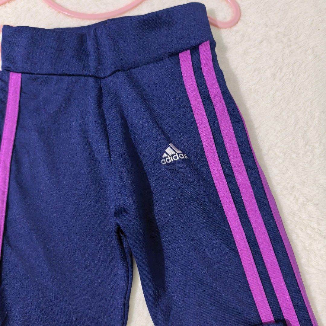 Adidas (5-6Y) (Category: Babies & Kids Fashion) located in Cebu City. Submitted by stealmycloset_ (Listing ID 1463327593, Image 2). Description: .
