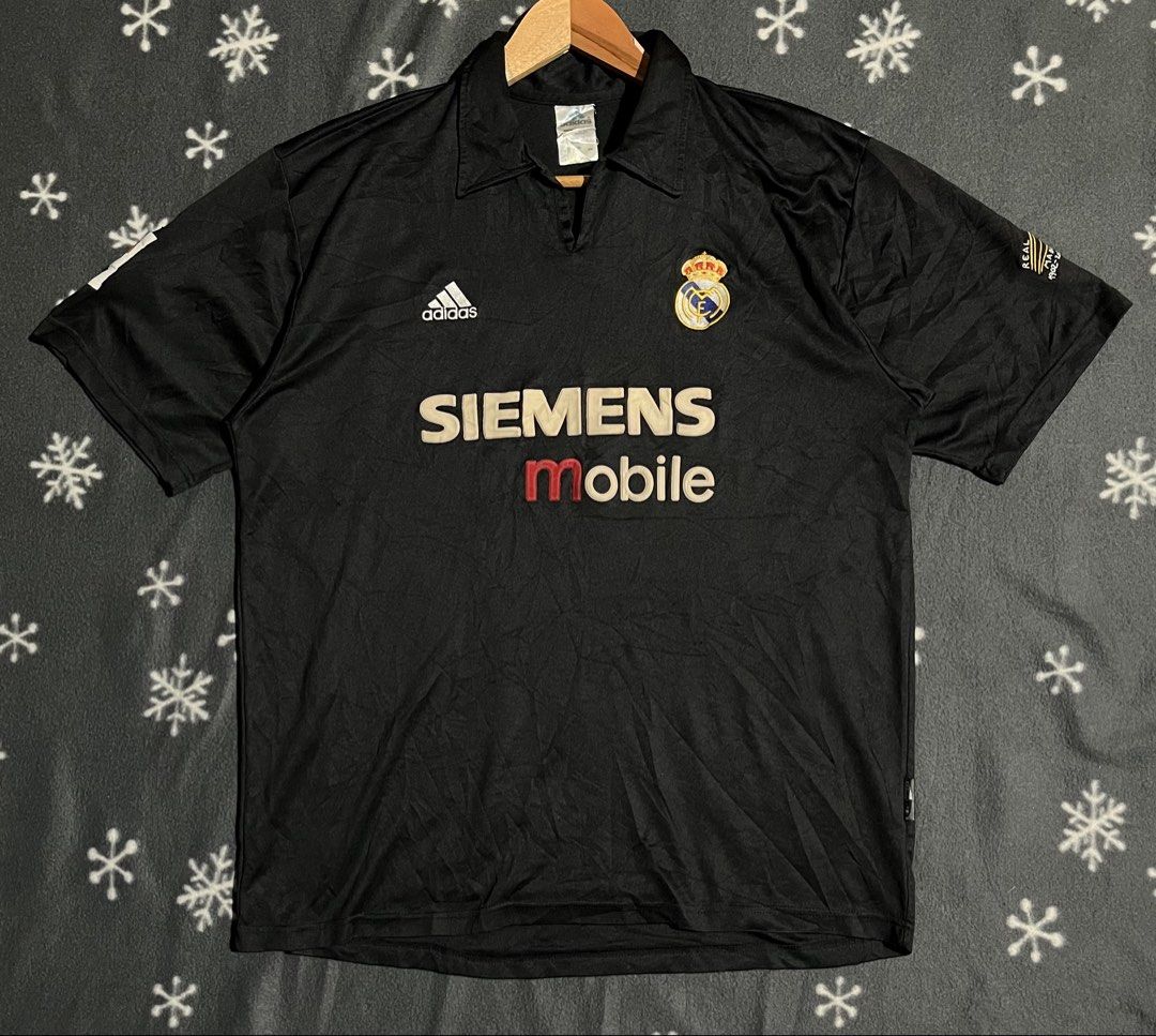Adidas Real Madrid 2002-2003 Jersey (Category: Activewear) located in Maribojoc. Submitted by nayer (Listing ID 1463362387, Image 1). Description: Real Madrid 2002 Away Jersey Embroidered logo Excellent Issue lints AD: W23 * L27.5.