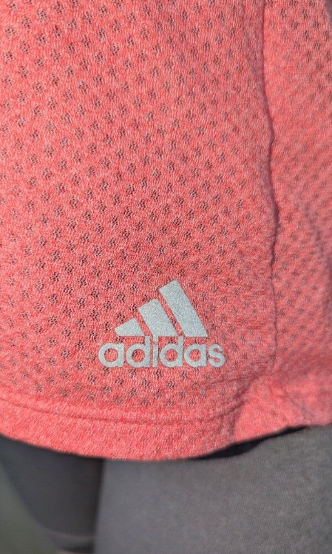 Adidas Response light speed running tank (Category: Activewear) located in General Santos City (Dadiangas). Submitted by kakrots.06 (Listing ID 1463478102, Image 3). Description: Adidas Response light speed running tank Excellent condition S on tag W:17"-18" L:24" (S-M) See through| Non-Padded 200 +SF Ship via J&T Express MOP: Gcash/Maya/Maribank/Gotyme 📍 Location: General Santos City.