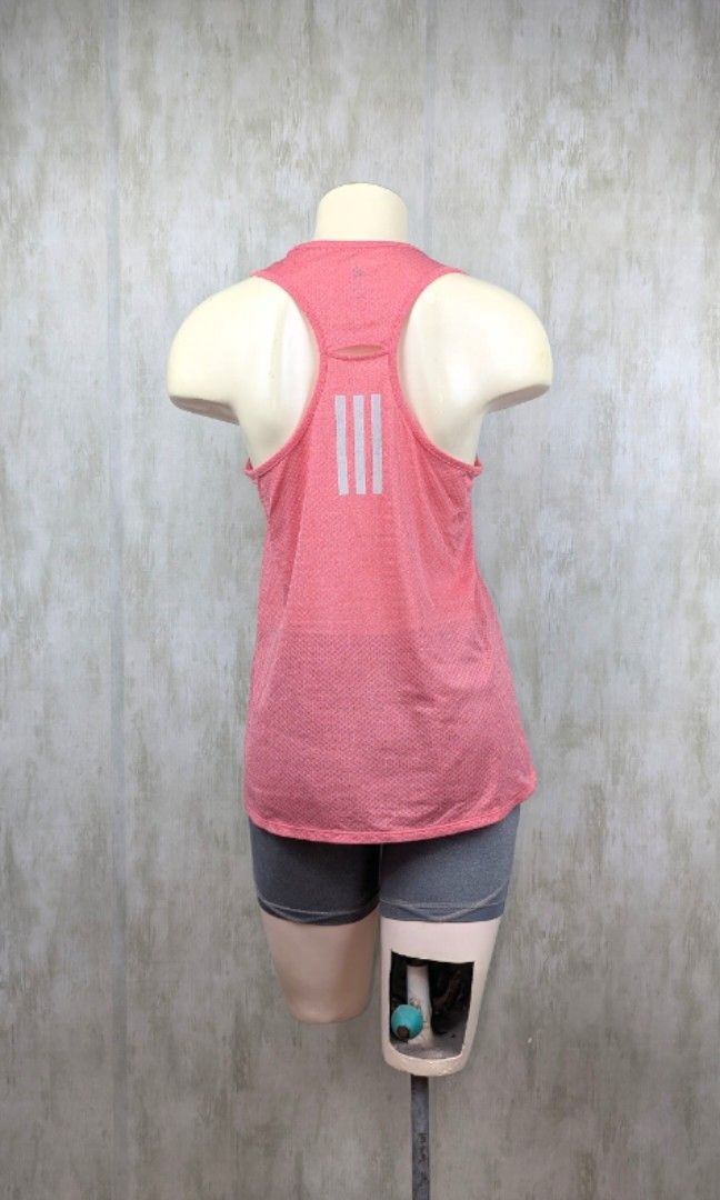 Adidas Response light speed running tank (Category: Activewear) located in General Santos City (Dadiangas). Submitted by kakrots.06 (Listing ID 1463478102, Image 2). Description: Adidas Response light speed running tank Excellent condition S on tag W:17"-18" L:24" (S-M) See through| Non-Padded 200 +SF Ship via J&T Express MOP: Gcash/Maya/Maribank/Gotyme 📍 Location: General Santos City.