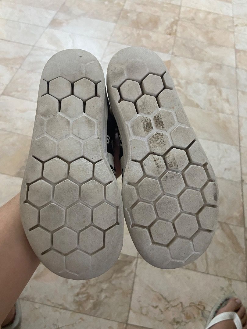Adidas slip on shoes us8 original (Category: Babies & Kids Fashion) located in Paranaque City. Submitted by sengloveima (Listing ID 1463397753, Image 2). Description: .