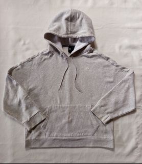 (Category: ) located in . Submitted by thrifted_93 (Listing ID 1463407832, Image 1). Description: .
