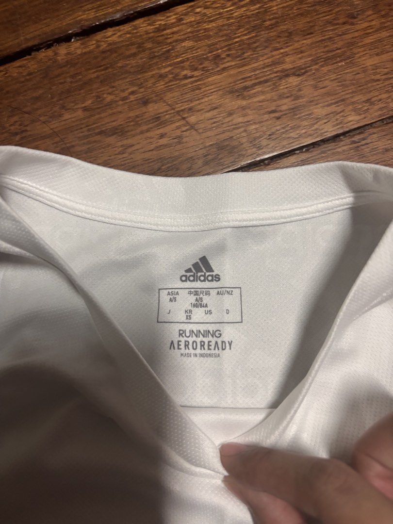 Adidas tank top (Category: Activewear) located in Munoz. Submitted by preluv3120 (Listing ID 1463400164, Image 2). Description: .