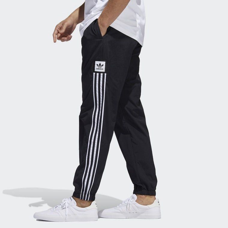 Adidas Wind pants woven (Category: Joggers) located in Baguio. Submitted by gama_apparel (Listing ID 1463445736, Image 2). Description: Legit Size Large Waistline 32-34 Length 39inch Colorrate 10/10 Excellent to asnew.