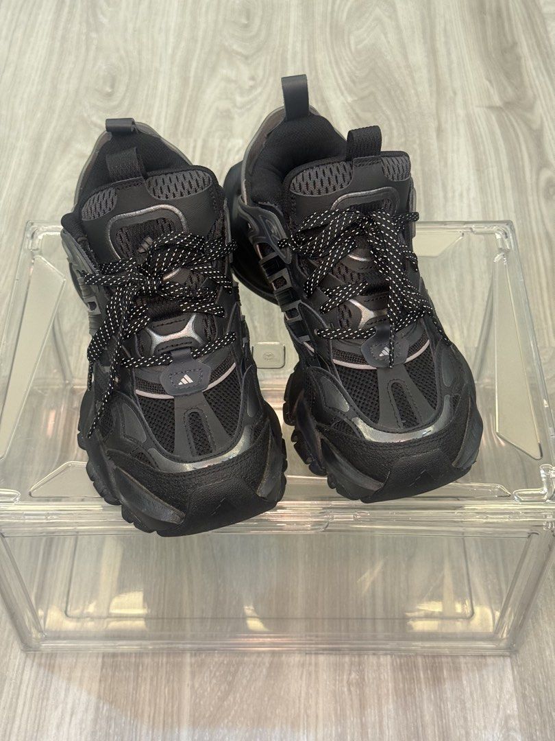 Adidas XLG Runner Deluxe (Category: Casual Shoes) located in Manila. Submitted by silent_dosss (Listing ID 1463378695, Image 1). Description: .