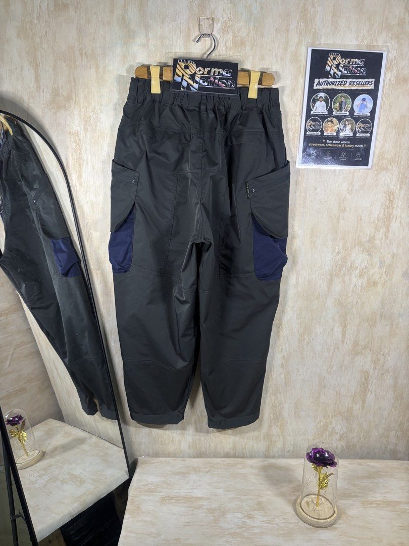 AD-LIB PACK N’ GO CARGO PANTS (Category: Chinos) located in Cabuyao City. Submitted by pormanation-thrift-store (Listing ID 1463473962, Image 3). Description: AD-LIB PACK N’ GO CARGO PANTS Condition: LIKE NEW Color rate: 10/10 (PWEDE SA MASELAN) Size: 04 Dimes: 30-34”Wx38”L Issue: NONE❌ Price: 1200.