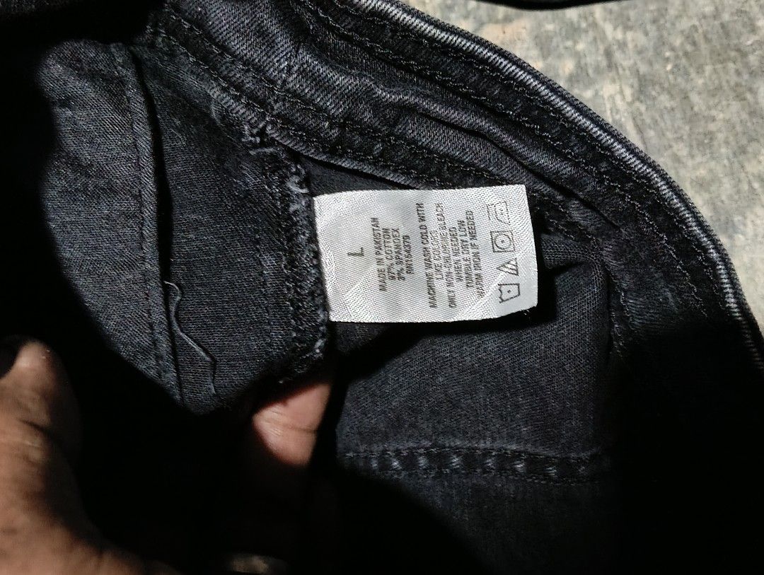 Aeropostale denim (Category: Coats, Jackets and Outerwear) located in Ajuy. Submitted by aljohndalumpines88 (Listing ID 1463475419, Image 3). Description: excellent condition.