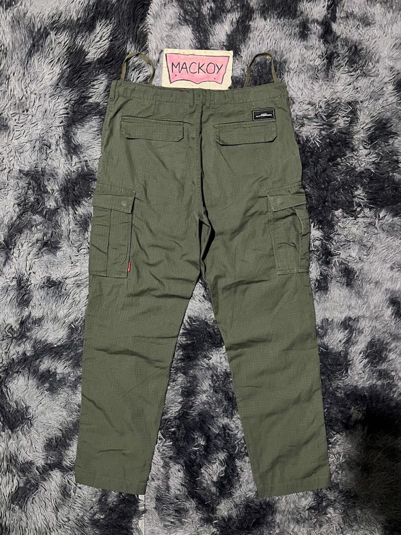 AFFD BROSHOOD RIPSTOP OLIVE GREEN CARGO PANTS - Large (Category: Jeans) located in Cainta. Submitted by mackoyclassicfinds (Listing ID 1463484199, Image 2). Description: AFFD BROSHOOD RIPSTOP OLIVE GREEN CARGO PANTS Large Waist 35-36 inch Length 40 inch Hem 7 ¼ inch No Issue Brandnew Condition ₱1,500 + SF 📍Cainta Rizal Direct Message lang sa interesado.
