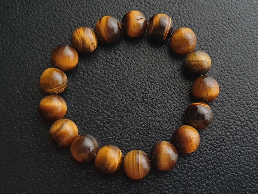 A-Grade Tiger Eye Bracelet (Category: Bracelets) located in Quezon City. Submitted by WasalakTwo (Listing ID 1463437968, Image 1). Description: Bought in Japan Not Sh0pee quality Goodcondition Open for delivery nationwide.