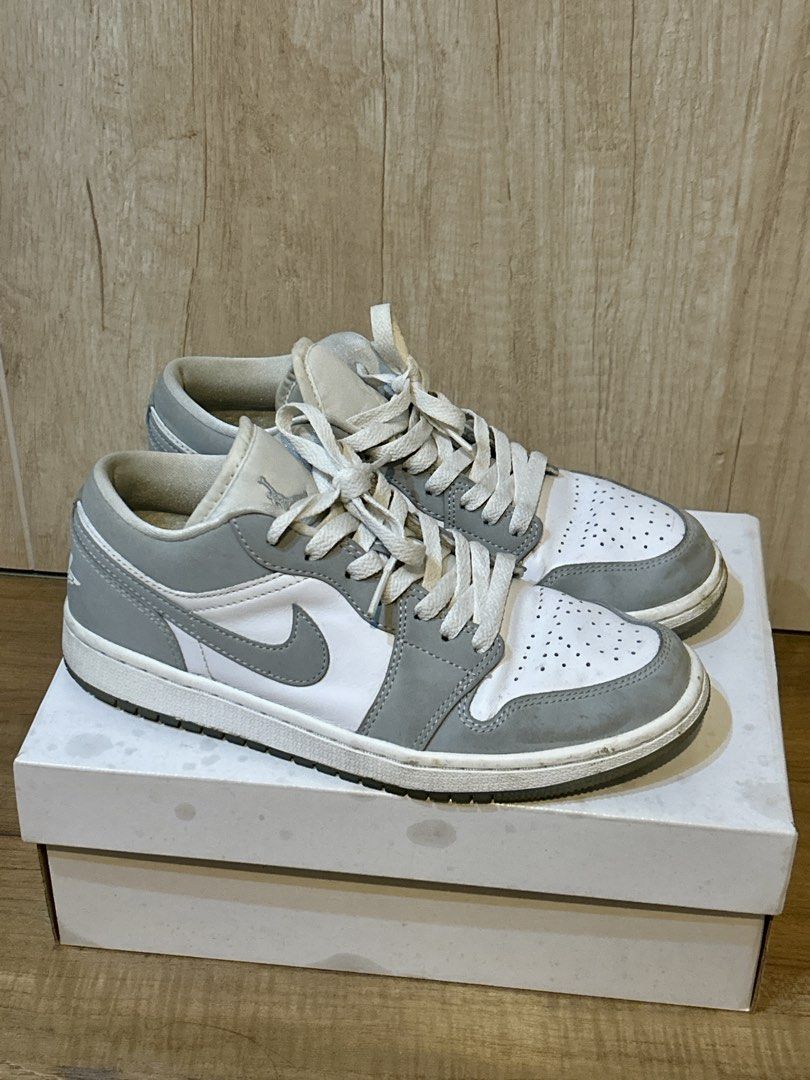 Air Jordan 1 Low Grey White (Category: Sneakers) located in Cebu City. Submitted by wednesday_wear (Listing ID 1463488373, Image 3). Description: - Authentic Air Jordan 1 Low sneakers - Stylish Grey and White colorway - Classic low-top silhouette - Ideal for casual wear and everyday outfits - Just needs cleaning.