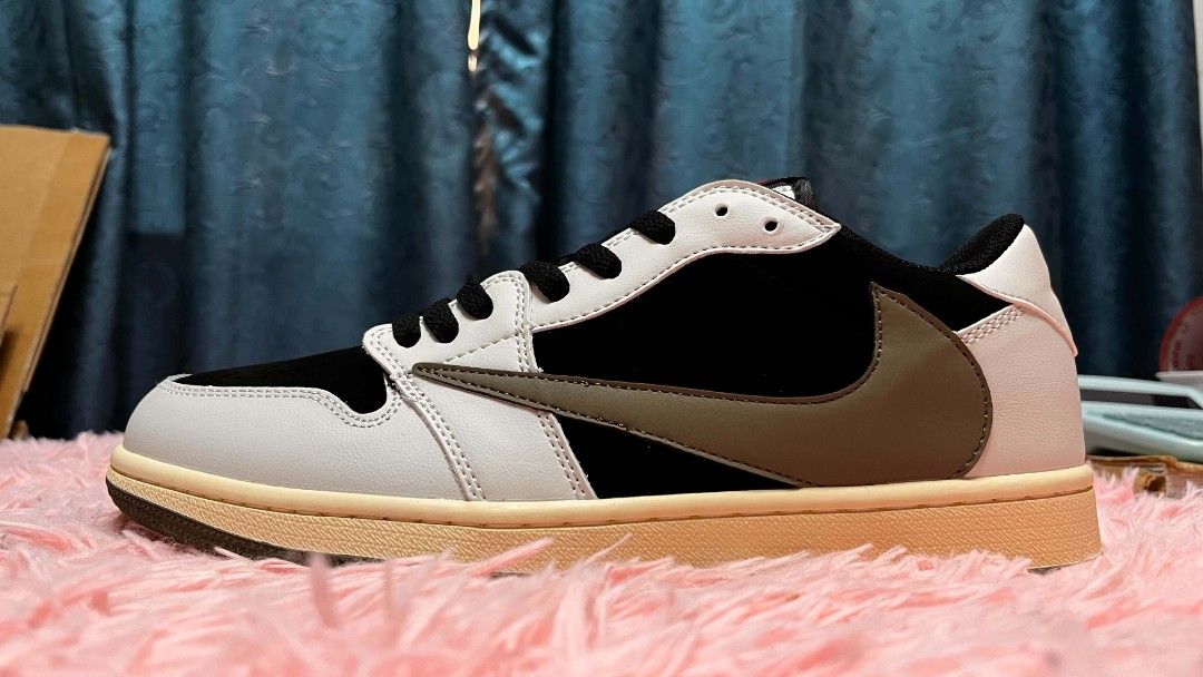Air Jordan 1 Travis (Olive) (Category: Sneakers) located in Cainta. Submitted by wichaelthriftstall (Listing ID 1463339627, Image 1). Description: Air Jordan 1 Travis 2 pairs Sizes Available: 9.5/43 10/44 Location Cainta Rizal Mode of Payment thru online: gcash,gotyme,maya,mari payment first for shoes for cod only applicable for your shipping. if j&t or lbc - both payment first para diretso na ang process for the shipping. for more details click 