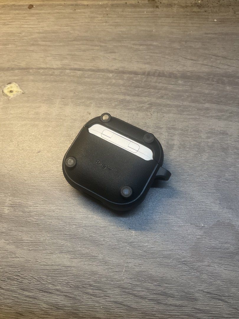 Airpods 4 case ringke onyx (Category: Headphones & Headsets) located in Las Pinas. Submitted by janucarlo (Listing ID 1463399593, Image 2). Description: Case only.