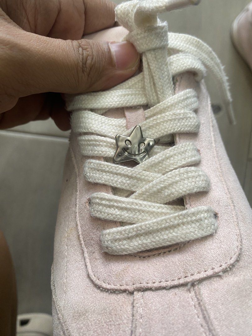ALO x JISOO (Category: Sneakers) located in San Jose. Submitted by shady.archives (Listing ID 1463460125, Image 2). Description: Very good condition Used Size 8 Women.