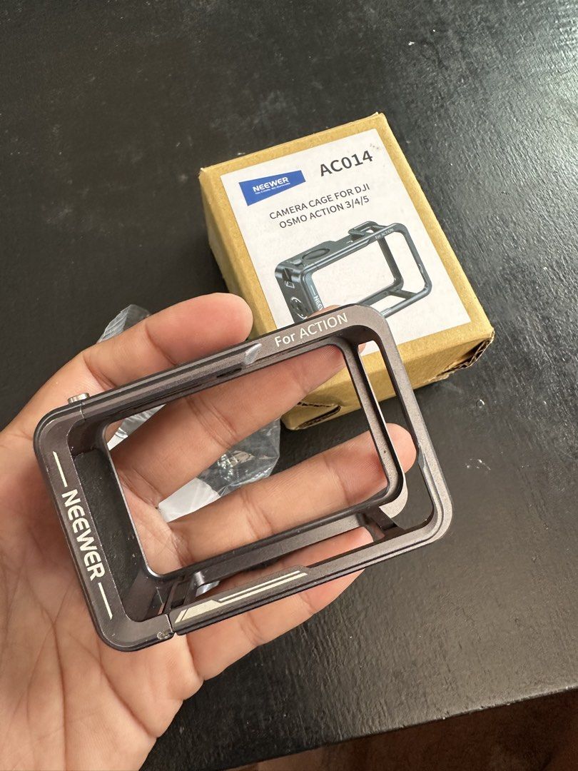 Aluminum Case Neewer for Dji Action 5pro (Category: Cases & Sleeves) located in Taytay. Submitted by jc.cruz03 (Listing ID 1463340435, Image 2). Description: Aluminum Case Neewer for Dji Action 3-5pro Used once kaya bagong bago pa. RFS: Nabenta na action 5 1k nalang Taytay Rizal Area.