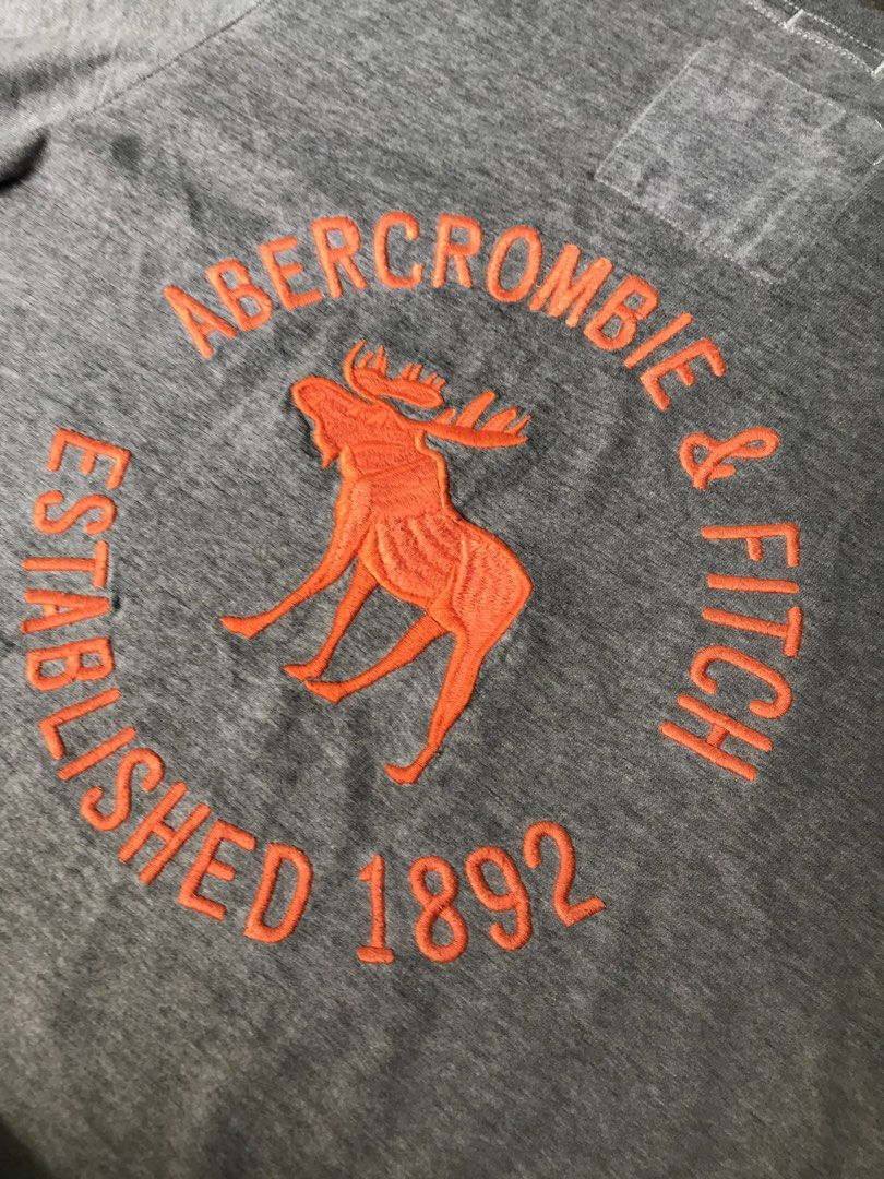 AMBERCROMBIE & FITCH (Category: Formal Shirts) located in Iriga City. Submitted by thrift_dshph (Listing ID 1463487174, Image 3). Description: AMBERCROMBIE & FITCH 19x28 Colorate: 9.5/10 Excellent Condition Complete tags No issue.