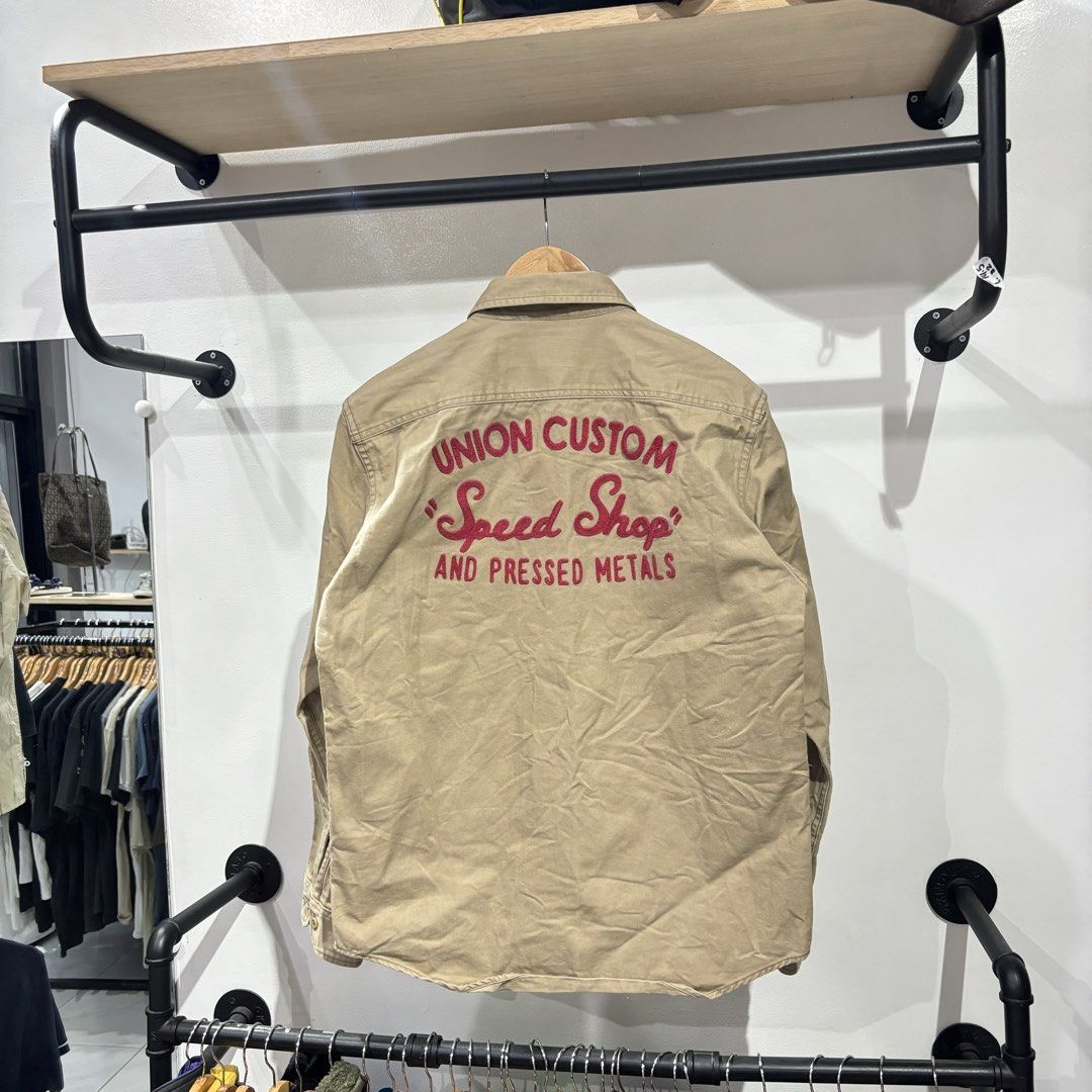 Amekaji Barns Work Shirt Chain Stitch (Category: Coats, Jackets and Outerwear) located in Bambang. Submitted by heats777 (Listing ID 1463478535, Image 3). Description: Excellent condition No issue Size: 1 on tag.