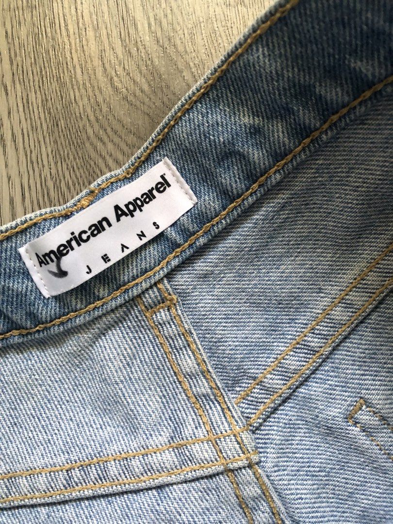 AMERICAN APPAREL DENIM SHORT (Category: Shorts) located in Santa Rosa. Submitted by eceldg05 (Listing ID 1463331228, Image 3). Description: AMERICAN APPAREL HR DENIM SHORT S 29 on tag Excellent cond No issue.